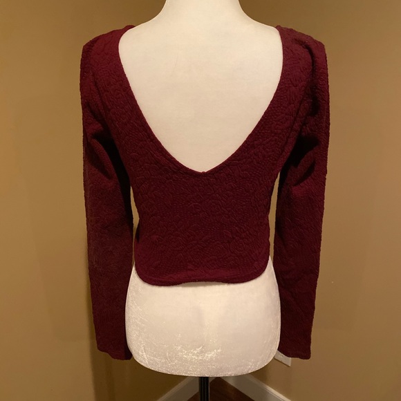 Crop top - Picture 2 of 2